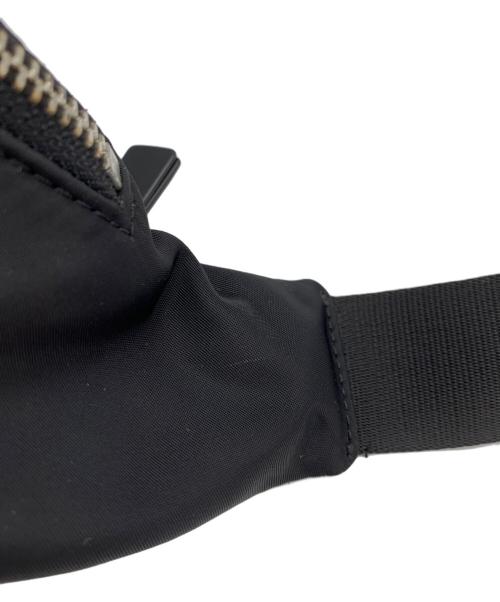 DSQUARED2（ディースクエアード）DSQUARED2 (ディースクエアード) ICONボディバッグ ブラックの古着・服飾アイテム