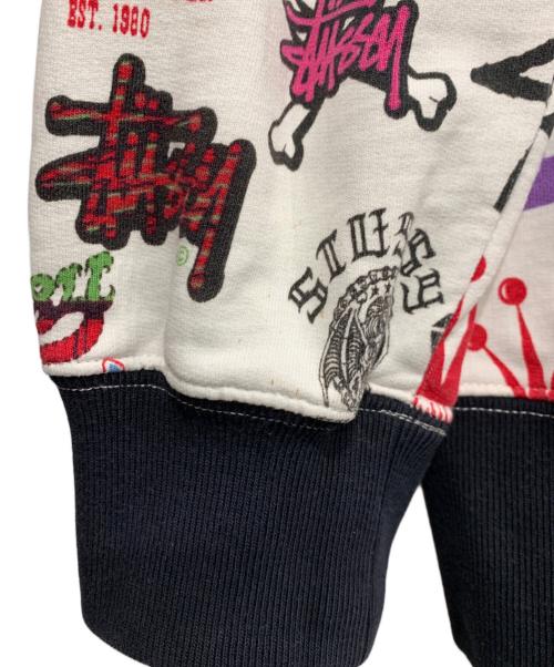 stussy（ステューシー）stussy (ステューシー) 歴代ロゴ総柄ジップパーカー ホワイト サイズ:Mの古着・服飾アイテム