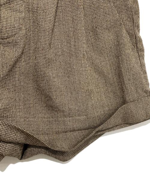 MIU MIU（ミュウミュウ）MIU MIU (ミュウミュウ) ショートパンツ ブラウン サイズ:SIZE38の古着・服飾アイテム