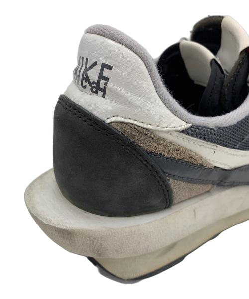 NIKE（ナイキ）NIKE (ナイキ) sacai (サカイ) ローカットスニーカー グレー×ブラック サイズ:28㎝の古着・服飾アイテム