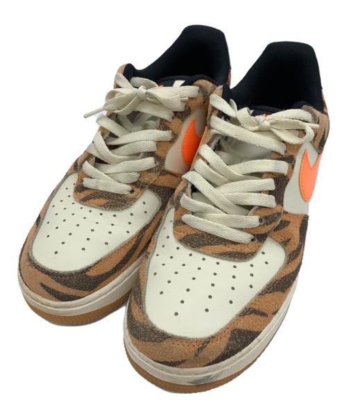 NIKE（ナイキ）NIKE (ナイキ) AIR FORCE 1 '07 PRM ホワイト×オレンジ サイズ:27cmの古着・服飾アイテム
