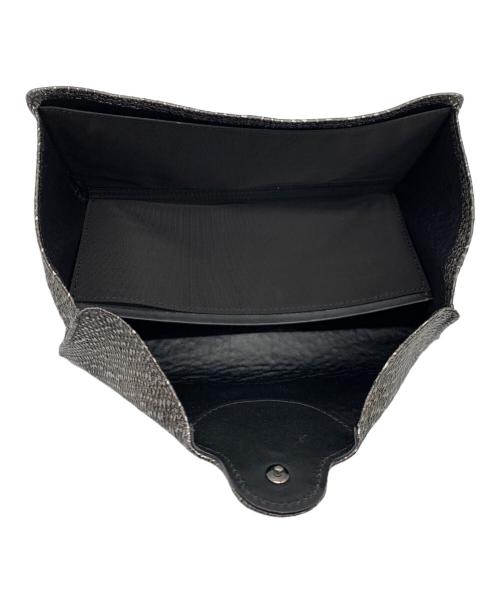 HIROKO HAYASHI（ヒロコ ハヤシ）HIROKO HAYASHI (ヒロコ ハヤシ) 長財布 シルバーの古着・服飾アイテム