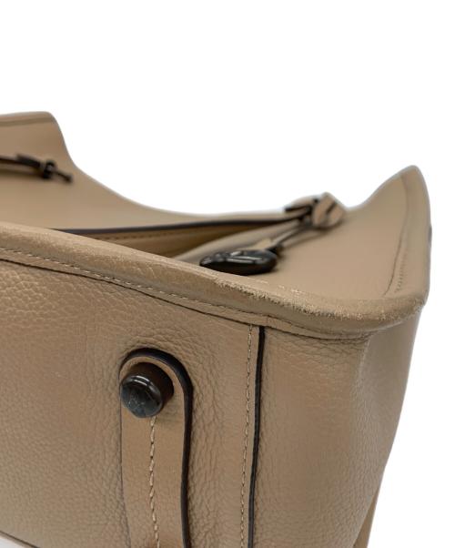 COACH（コーチ）COACH (コーチ) ショルダーバッグ ベージュの古着・服飾アイテム