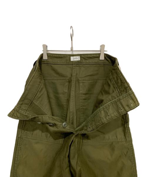 CIOTA（シオタ）CIOTA (シオタ) スピンコットンバックサテンベイカーパンツ オリーブ サイズ:SIZE4の古着・服飾アイテム