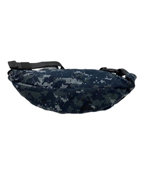 BRIEFING（ブリーフィング）BRIEFING (ブリーフィング) TRIPOD NAVY DIGITAL CAMO ネイビーの古着・服飾アイテム