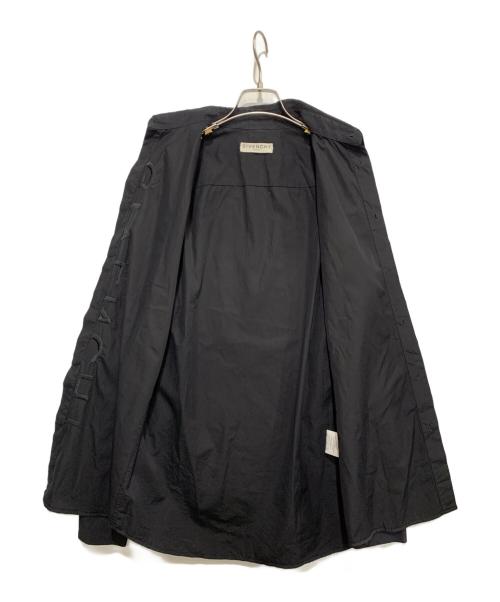 GIVENCHY（ジバンシィ）GIVENCHY (ジバンシィ) ロゴ刺繍シャツ ブラック サイズ:SIZE39の古着・服飾アイテム