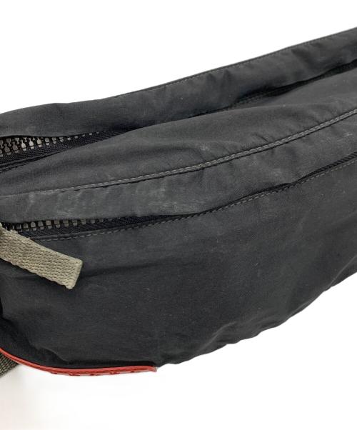 PRADA（プラダ）PRADA (プラダ) ウエストバッグ ブラックの古着・服飾アイテム