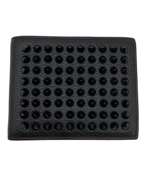 Christian Louboutin（クリスチャン・ルブタン）Christian Louboutin (クリスチャン・ルブタン) スタッズ2つ折り財布 ブラック×レッドの古着・服飾アイテム