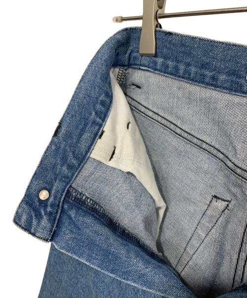 H（アッシュ）H (アッシュ) BEAUTY&YOUTH (ビューティーアンドユース) デニムパンツ インディゴ サイズ:SMALLの古着・服飾アイテム