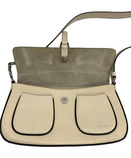 PRADA（プラダ）PRADA (プラダ) ワンショルダーバッグ アイボリーの古着・服飾アイテム