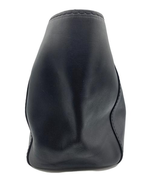 MIU MIU（ミュウミュウ）MIU MIU (ミュウミュウ) ハンドバッグ ブラックの古着・服飾アイテム