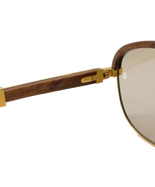 Cartier（カルティエ）Cartier (カルティエ) ウッドテンプルサングラス ブラウン×ゴールド サイズ:56□19 テンプル135の古着・服飾アイテム