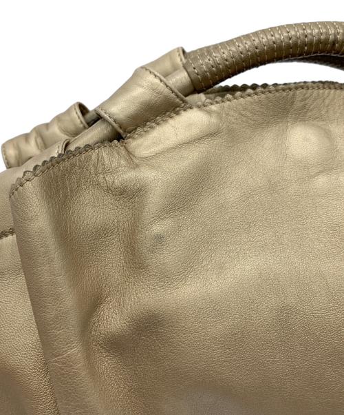 LOEWE（ロエベ）LOEWE (ロエベ) ナッパアイレハンドバッグ ゴールドの古着・服飾アイテム