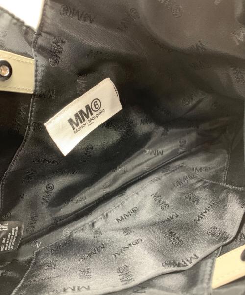 MM6 Maison Margiela（エムエムシックスメゾンマルジェラ）MM6 Maison Margiela (エムエムシックスメゾンマルジェラ) ハンドバッグ グレーの古着・服飾アイテム