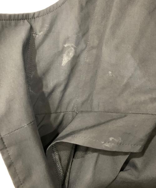 REGULATION Yohji Yamamoto（レギュレーションヨウジヤマモト）REGULATION Yohji Yamamoto (レギュレーションヨウジヤマモト) C/E WEATHER STRETCH R-HOODIE MODS ブラック サイズ:SIZE2の古着・服飾アイテム