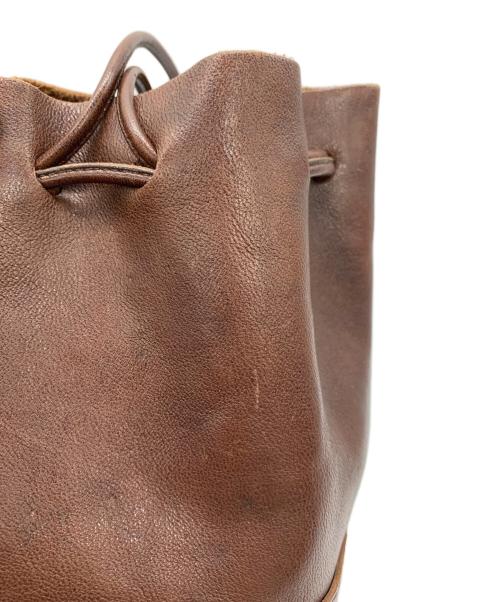 arts&crafts（アーツアンドクラフツ）ARTS&CRAFTS (アーツアンドクラフツ) 巾着ショルダーバッグ ブラウンの古着・服飾アイテム