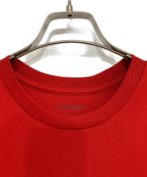 COACH（コーチ）COACH (コーチ) スキー パッチ シグネチャー Tシャツ レッド サイズ:Sの古着・服飾アイテム