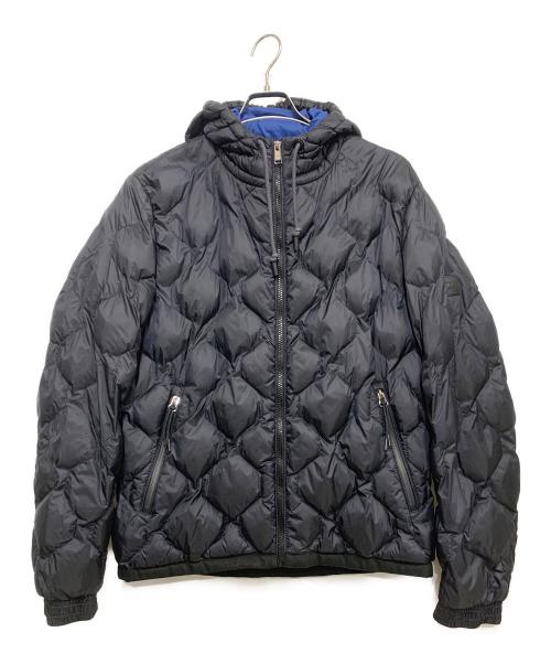 HUGO BOSS（ヒューゴ ボス）HUGO BOSS (ヒューゴ ボス) 中綿ジャケット ブラック×ブルー サイズ:Mの古着・服飾アイテム