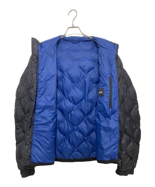 HUGO BOSS（ヒューゴ ボス）HUGO BOSS (ヒューゴ ボス) 中綿ジャケット ブラック×ブルー サイズ:Mの古着・服飾アイテム