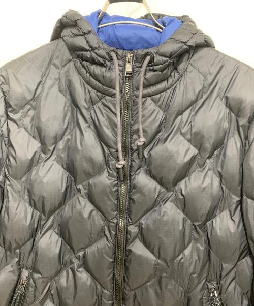 HUGO BOSS（ヒューゴ ボス）HUGO BOSS (ヒューゴ ボス) 中綿ジャケット ブラック×ブルー サイズ:Mの古着・服飾アイテム