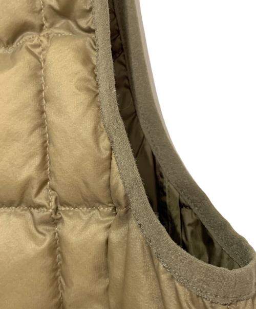 GRAMICCI（グラミチ）GRAMICCI (グラミチ) TAION (タイオン) インナーダウンベスト カーキ サイズ:Mの古着・服飾アイテム