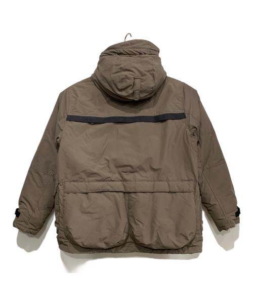 grn outdoor（ジーアールエヌ アウトドア）grn outdoor (ジーアールエヌ アウトドア) ダウンパーカー グレー サイズ:M 未使用品の古着・服飾アイテム