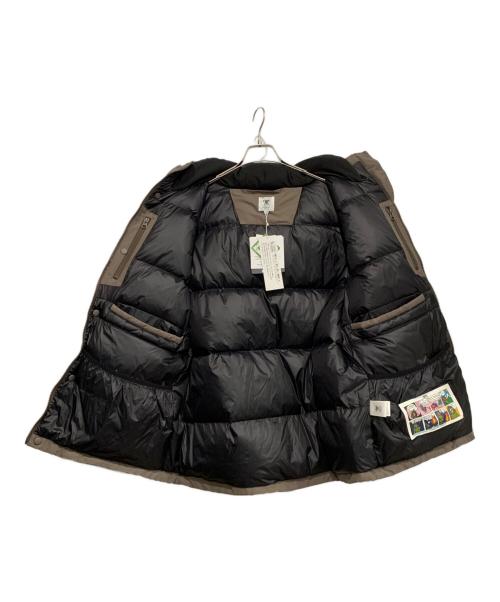 grn outdoor（ジーアールエヌ アウトドア）grn outdoor (ジーアールエヌ アウトドア) ダウンパーカー グレー サイズ:M 未使用品の古着・服飾アイテム