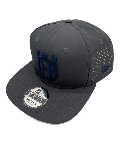 New Era（ニューエラ）New Era (ニューエラ) Husqvarna (ハスクバーナ) キャップ グレーの古着・服飾アイテム