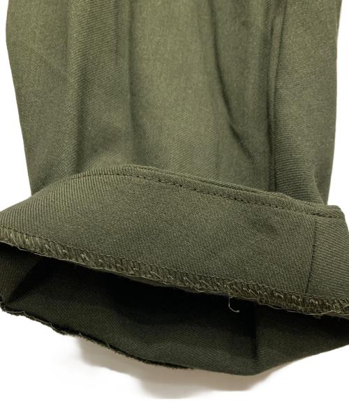 ISSEY MIYAKE（イッセイミヤケ）ISSEY MIYAKE (イッセイミヤケ) パンツ グリーン サイズ:2の古着・服飾アイテム