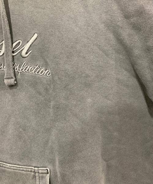 DIESEL（ディーゼル）DIESEL (ディーゼル) プルオーバーパーカー グレー サイズ:Mの古着・服飾アイテム