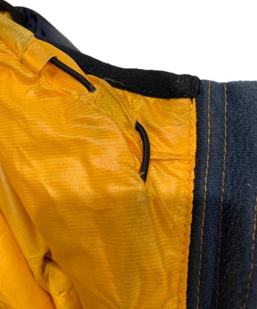 THE NORTH FACE（ザ ノース フェイス）THE NORTH FACE (ザ ノース フェイス) ダウンジャケット レッド×ネイビー サイズ:Lの古着・服飾アイテム
