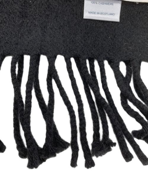 JOHNSTONS OF ELGIN（ジョンストンズオブエルガン）JOHNSTONS OF ELGIN (ジョンストンズオブエルガン) マフラー ブラックの古着・服飾アイテム