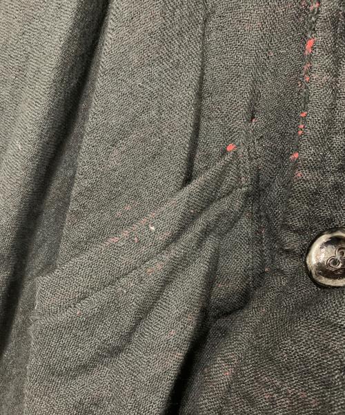 nude:MASAHIKO MARUYAMA（ヌード：マサヒコマルヤマ）nude:MASAHIKO MARUYAMA (ヌード：マサヒコマルヤマ) リバーシブルポンチョ レッド×ブラック サイズ:Fの古着・服飾アイテム