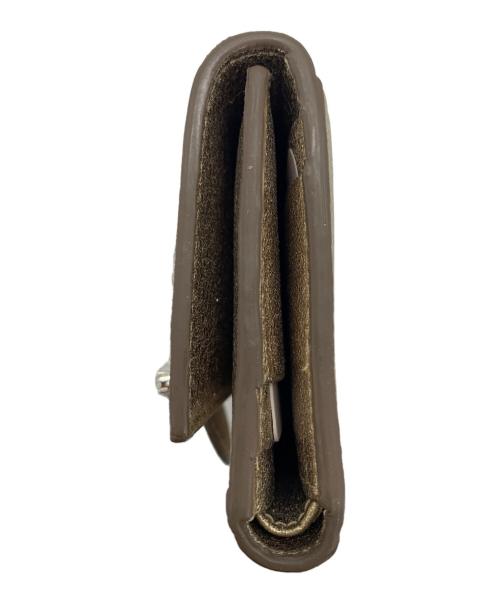 JIMMY CHOO（ジミーチュウ）JIMMY CHOO (ジミーチュウ) 3つ折り財布 ゴールドの古着・服飾アイテム