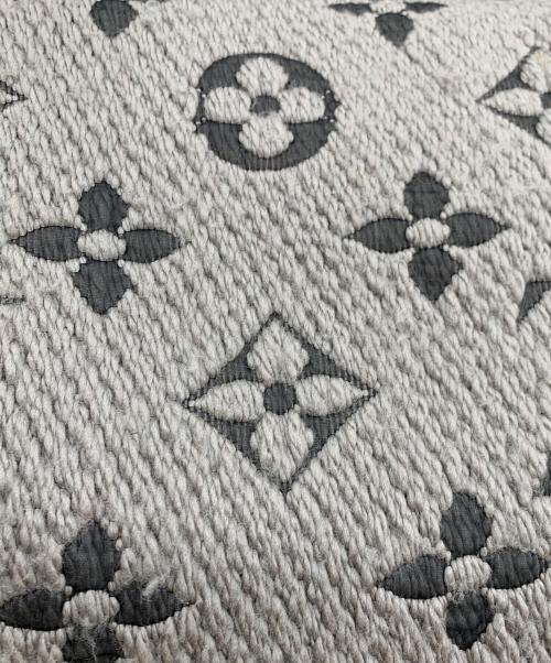 LOUIS VUITTON（ルイ ヴィトン）LOUIS VUITTON (ルイ ヴィトン) マフラー グレーの古着・服飾アイテム