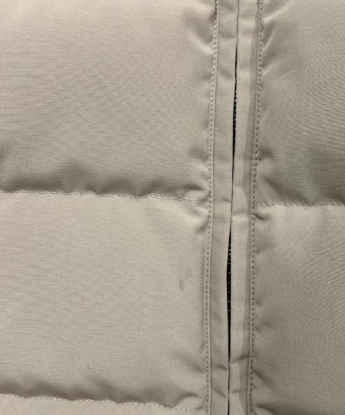 CANADA GOOSE（カナダグース）CANADA GOOSE (カナダグース) ダウンジャケット ベージュ サイズ:Mの古着・服飾アイテム