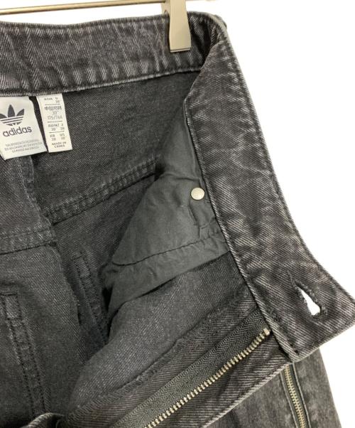 adidas（アディダス）adidas (アディダス) ジップ ウォッシュド デニムパンツ ブラック サイズ:30の古着・服飾アイテム