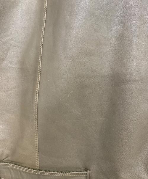 GIANNI VERSACE（ジャンニ・ヴェルサーチ）GIANNI VERSACE (ジャンニ・ヴェルサーチ) レザージャケット オリーブ サイズ:44の古着・服飾アイテム
