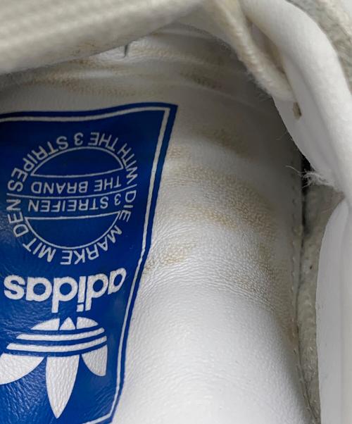 adidas（アディダス）adidas (アディダス) スニーカー ホワイト サイズ:27㎝の古着・服飾アイテム