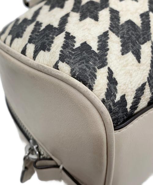 COACH（コーチ）COACH (コーチ) ショルダーバッグ アイボリーの古着・服飾アイテム