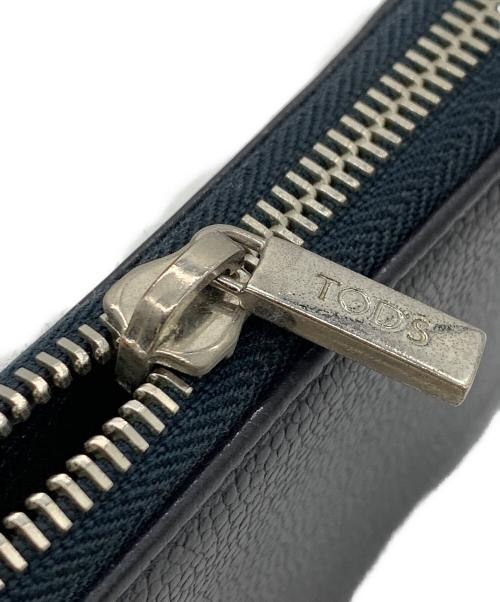 TOD'S（トッズ）TOD'S (トッズ) ラウンドファスナー財布 ブラックの古着・服飾アイテム