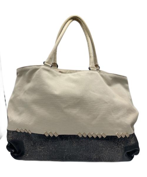 BOTTEGA VENETA（ボッテガベネタ）BOTTEGA VENETA (ボッテガベネタ) ハンドバッグ アイボリーの古着・服飾アイテム