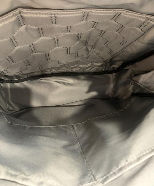 TUMI（トゥミ）TUMI (トゥミ) リュック グレーの古着・服飾アイテム