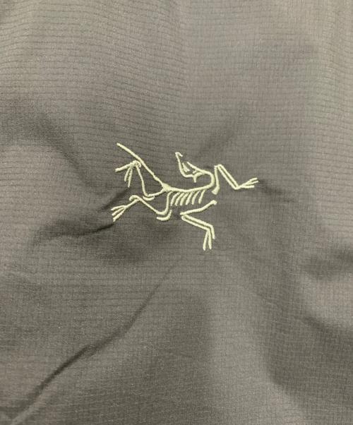 ARC'TERYX（アークテリクス）ARC'TERYX (アークテリクス) ATOMJACKET ブラック サイズ:Lの古着・服飾アイテム