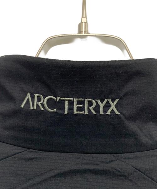 ARC'TERYX（アークテリクス）ARC'TERYX (アークテリクス) ATOMJACKET ブラック サイズ:Lの古着・服飾アイテム