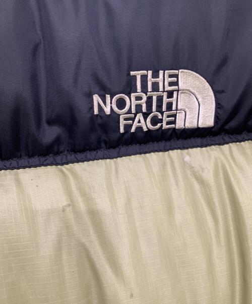 THE NORTH FACE（ザ ノース フェイス）THE NORTH FACE (ザ ノース フェイス) ヌプシダウンジャケット ブラック×カーキ サイズ:Mの古着・服飾アイテム