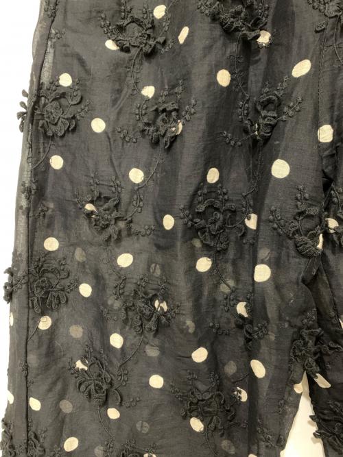crinkle crinkle crinkle（クリンクル クリンクル クリンクル）crinkle crinkle crinkle (クリンクル クリンクル クリンクル) 3Dエンブロイダリードットパンツ ブラック サイズ:FREEの古着・服飾アイテム
