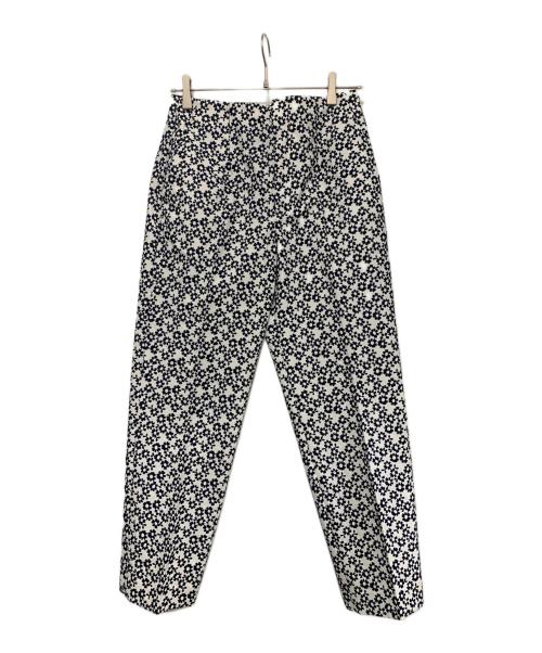 UNITED ARROWS TOKYO（ユナイテッドアローズトウキョウ）UNITED ARROWS TOKYO (ユナイテッドアローズトウキョウ) フラワー スリムパンツ ホワイト サイズ:40の古着・服飾アイテム