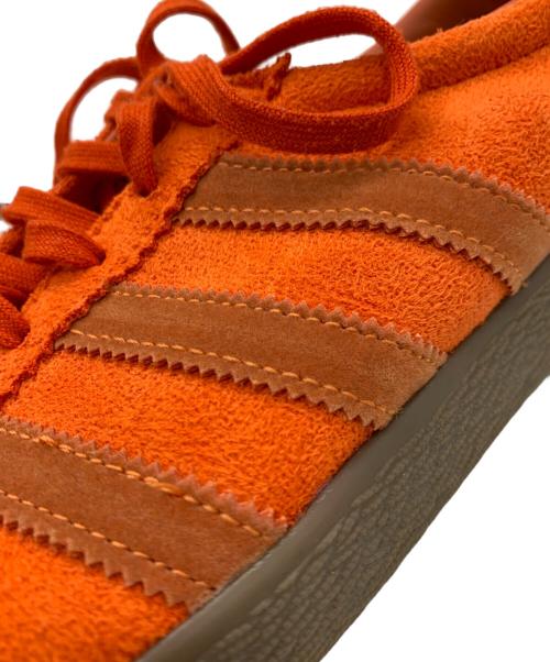 adidas（アディダス）adidas (アディダス) スニーカー オレンジ サイズ:26cmの古着・服飾アイテム