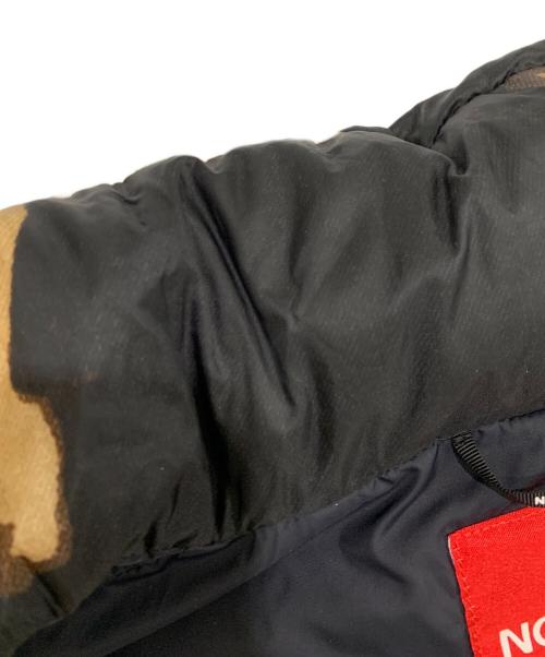 THE NORTH FACE（ザ ノース フェイス）THE NORTH FACE (ザ ノース フェイス) Supreme (シュプリーム) ダウンジャケット ブラウン×ブラック サイズ:Mの古着・服飾アイテム